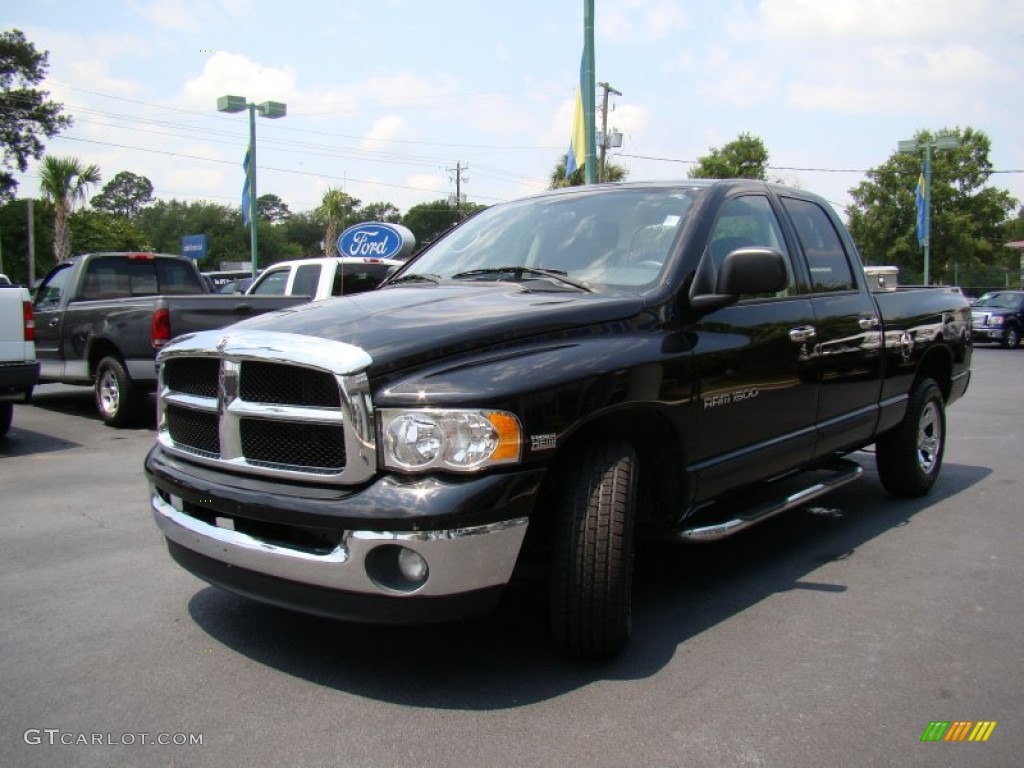 2004 Ram 1500 ST Quad Cab - Black / Dark Slate Gray photo #33