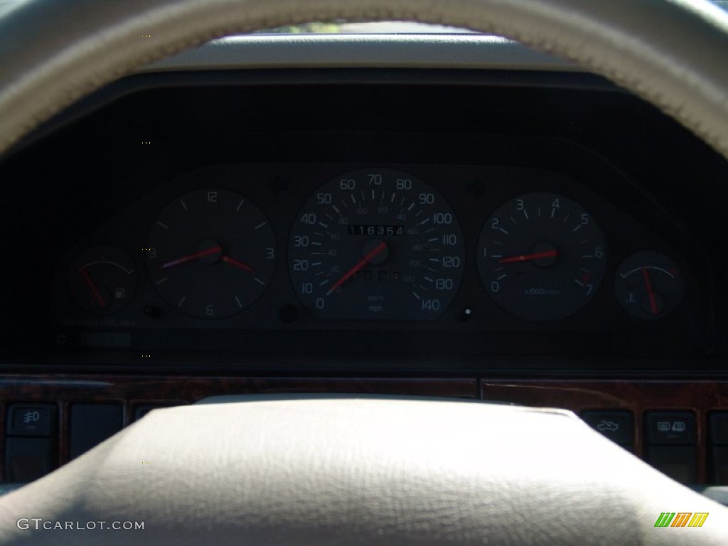 1998 S90 Sedan - White / Tan photo #20