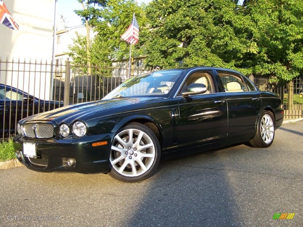 2008 XJ XJ8 L - Botanical Green / Champagne/Charcoal photo #1