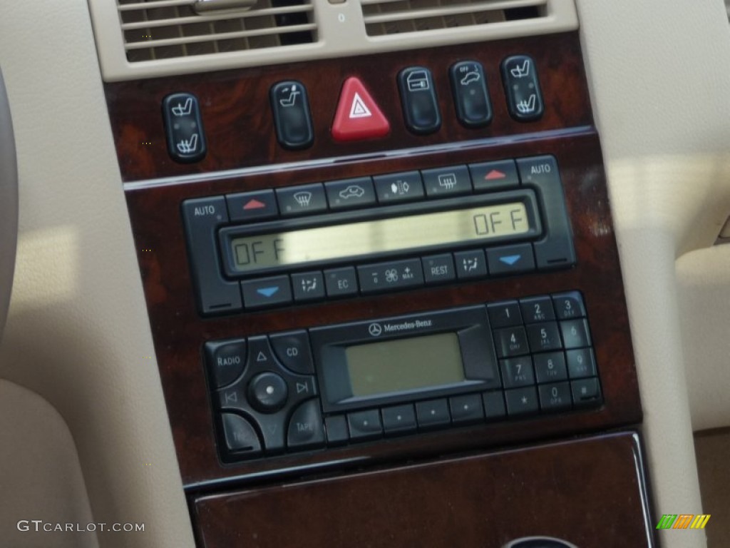 2002 Mercedes-Benz E 320 4Matic Sedan Controls Photos