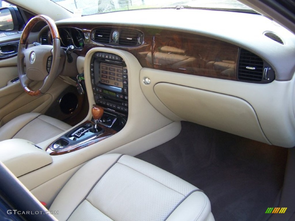 Barley/Mocha Interior 2009 Jaguar XJ XJ8 Photo #51164466