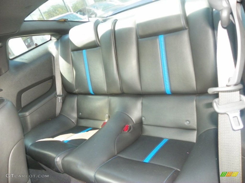 Charcoal Black/Grabber Blue Interior 2010 Ford Mustang GT Premium Coupe Photo #51165624