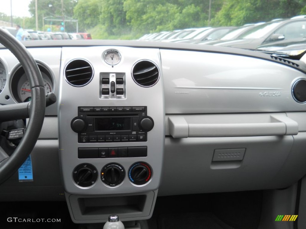 2007 PT Cruiser Limited - Bright Silver Metallic / Pastel Slate Gray photo #17