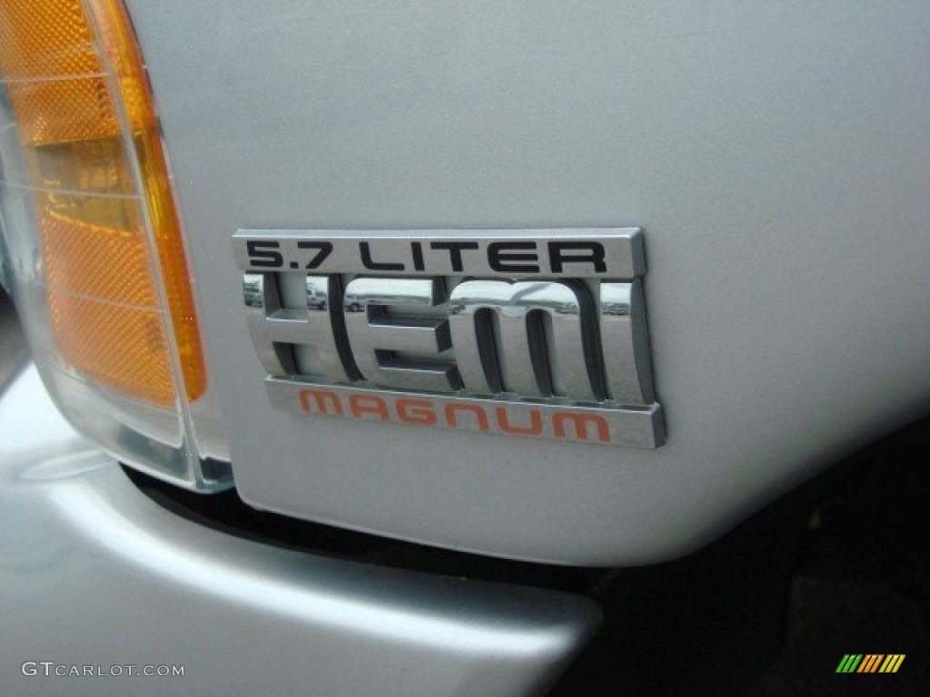 2004 Ram 1500 ST Quad Cab - Bright Silver Metallic / Dark Slate Gray photo #14