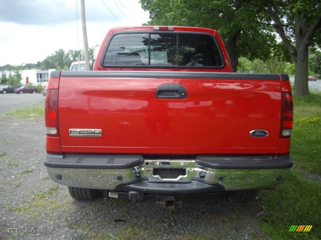 2006 F250 Super Duty Lariat Crew Cab 4x4 - Red Clearcoat / Tan photo #4