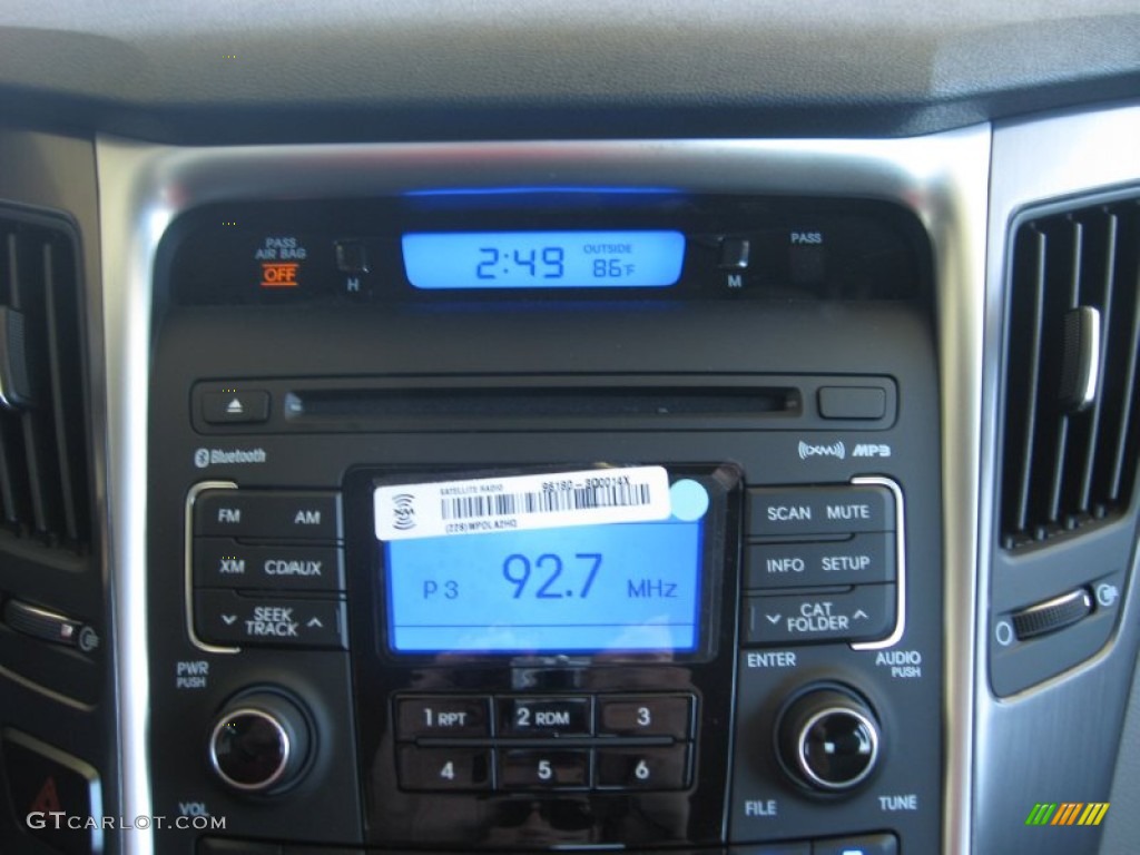 2011 Hyundai Sonata Hybrid Controls Photo #51173706