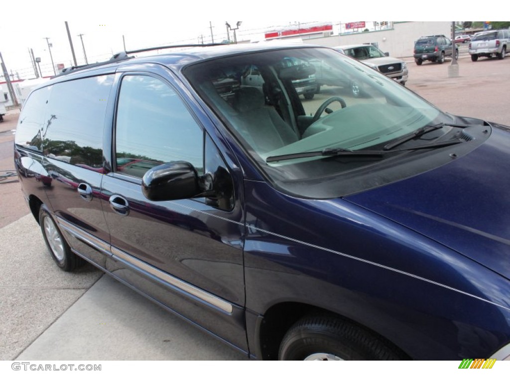 2000 Windstar SE - Medium Royal Blue Metallic / Medium Graphite photo #18