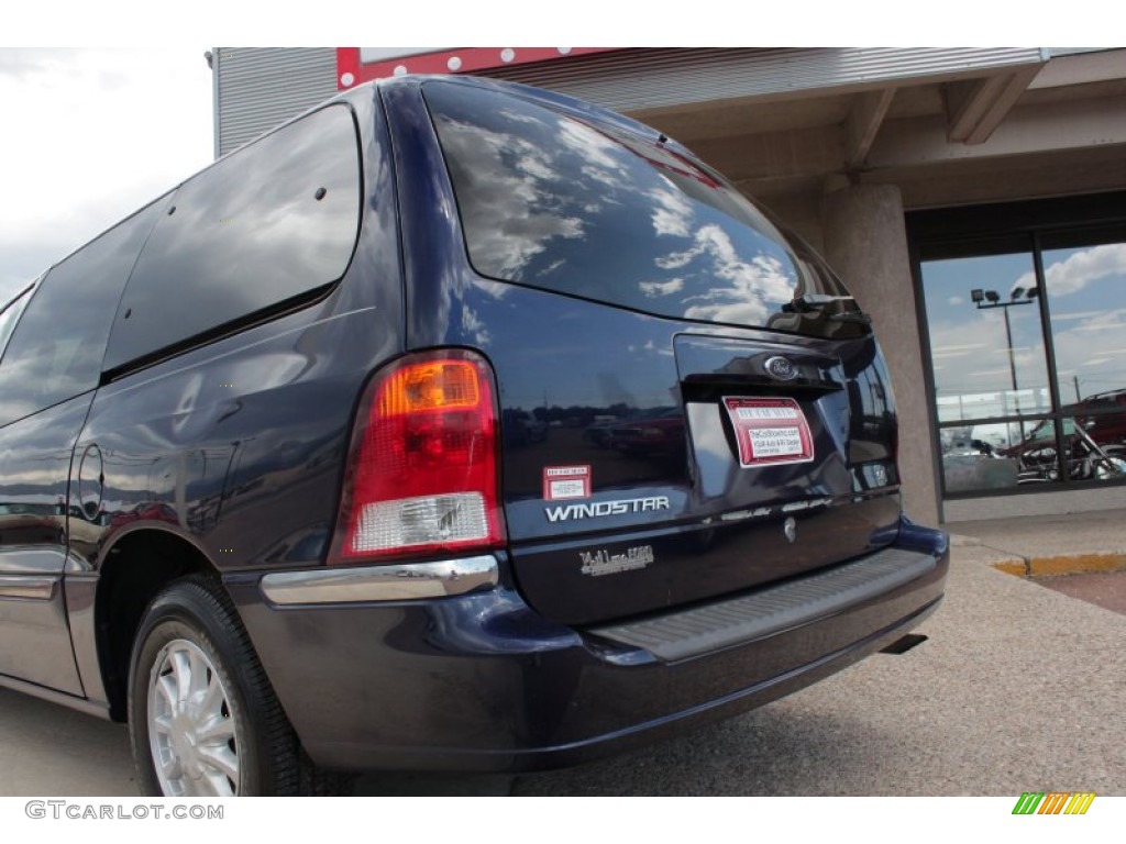 2000 Windstar SE - Medium Royal Blue Metallic / Medium Graphite photo #20