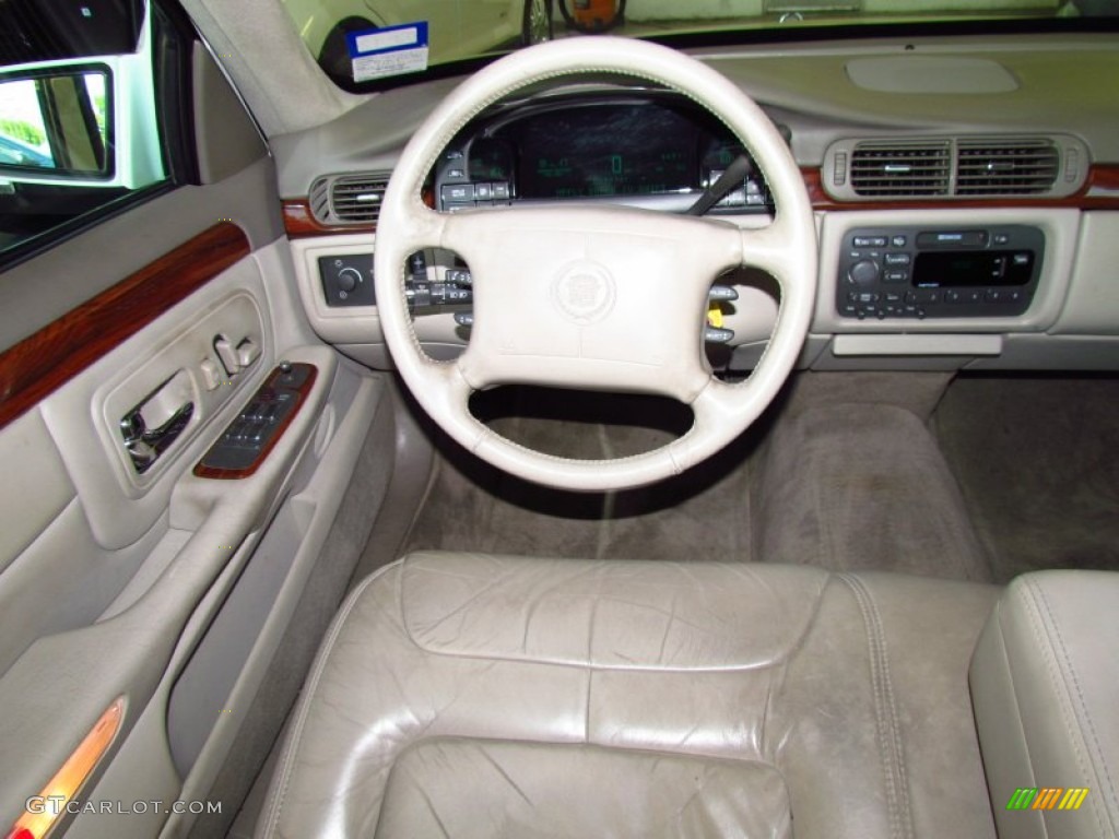 1999 DeVille Sedan - Cotillion White / Neutral Shale photo #14