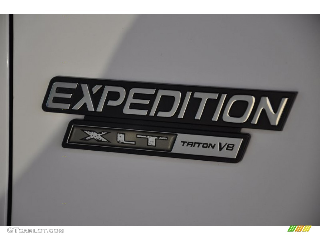 2001 Ford Expedition XLT 4x4 Marks and Logos Photos