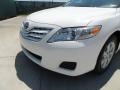 Super White - Camry LE Photo No. 10