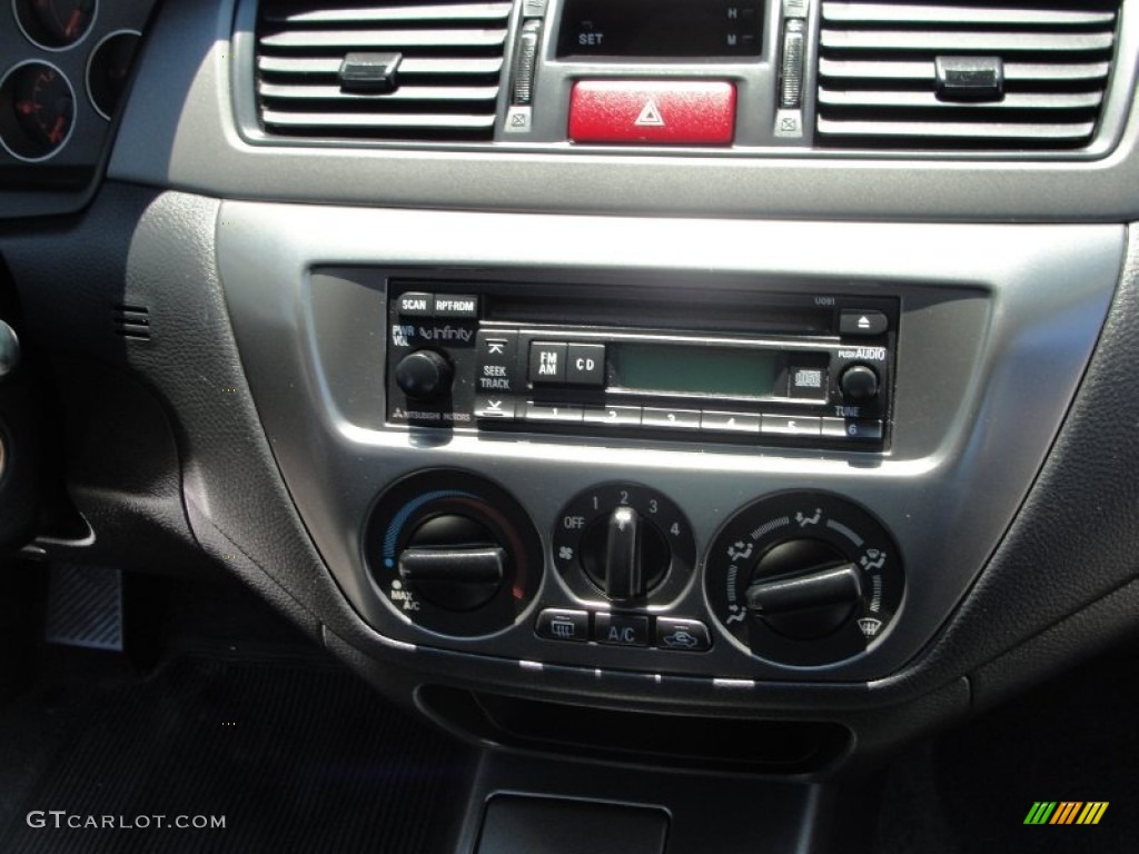 2005 Mitsubishi Lancer Evolution VIII Controls Photo #51185220