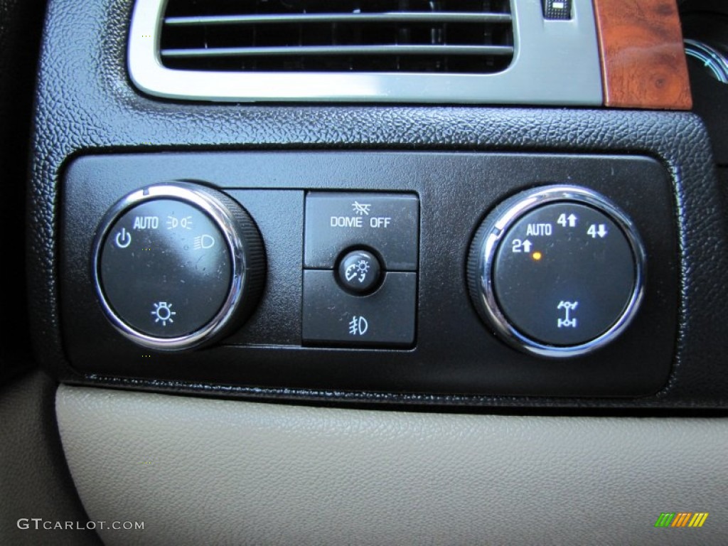 2008 Silverado 1500 LTZ Crew Cab 4x4 - Desert Brown Metallic / Light Cashmere/Ebony Accents photo #11