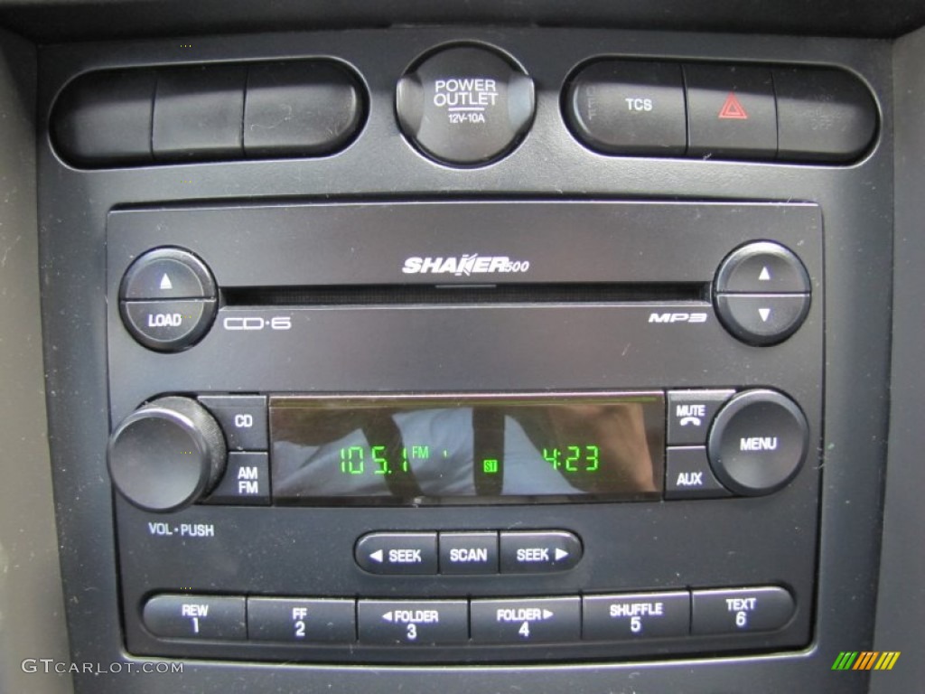 2006 Ford Mustang GT Premium Convertible Controls Photo #51186924