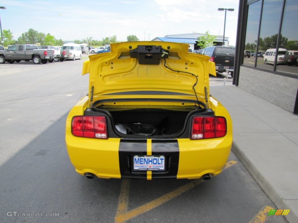 2006 Mustang GT Premium Convertible - Screaming Yellow / Black photo #21