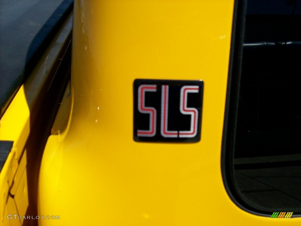 2003 Sonoma SLS Extended Cab 4x4 - Flame Yellow / Graphite photo #5