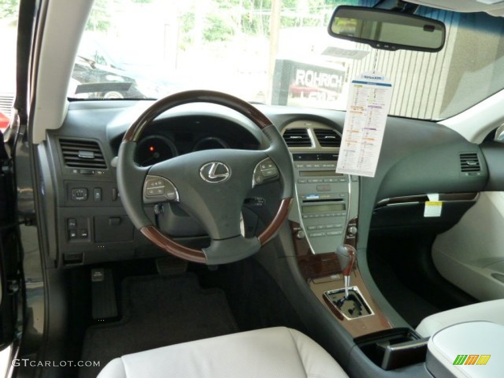 Light Gray Interior 2011 Lexus ES 350 Photo #51191812