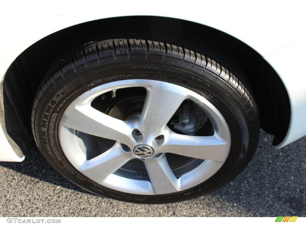 2008 Volkswagen New Beetle Triple White Coupe Wheel Photo #51193324