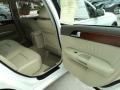 Ivory Pearl - M 35 Sedan Photo No. 21
