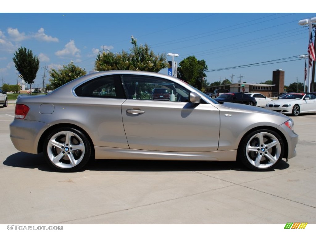 2010 1 Series 135i Coupe - Cashmere Silver Metallic / Taupe photo #4