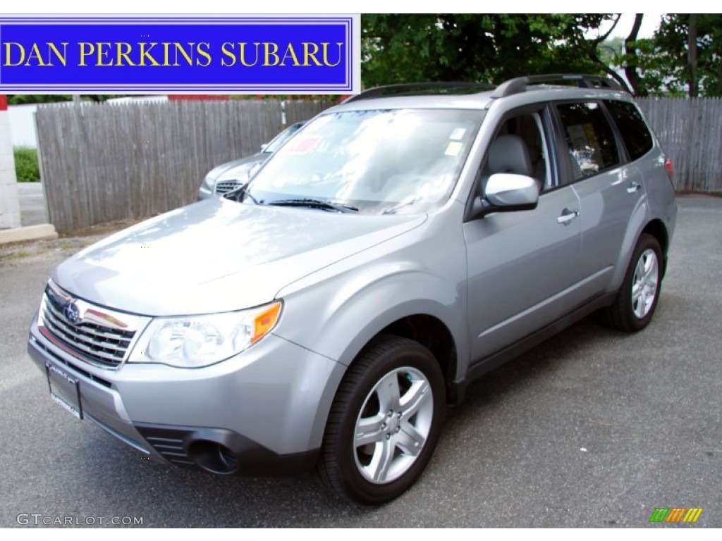 2009 Forester 2.5 X Premium - Spark Silver Metallic / Platinum photo #1