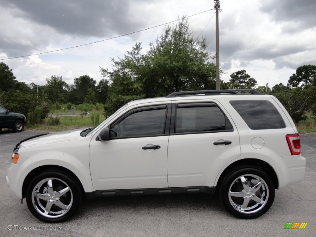 2010 Ford Escape XLS Custom Wheels Photo #51195835