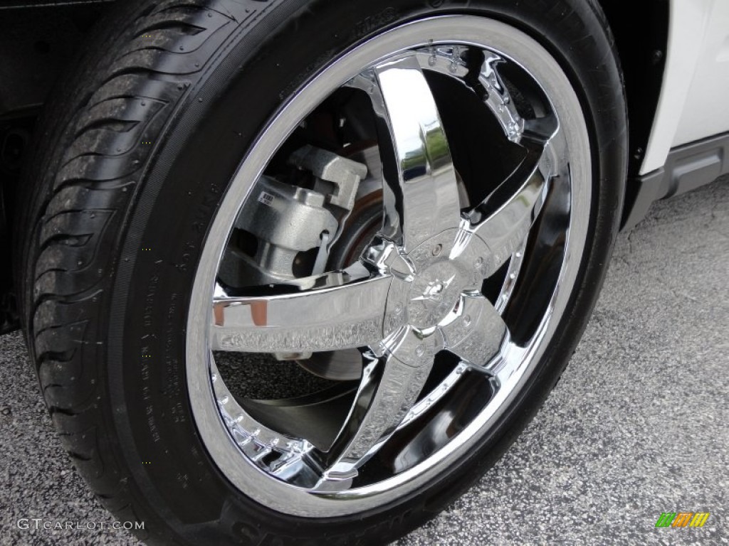 2010 Ford Escape XLS Custom Wheels Photo #51196126