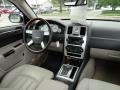 Linen Gold Metallic - 300 C HEMI Photo No. 14