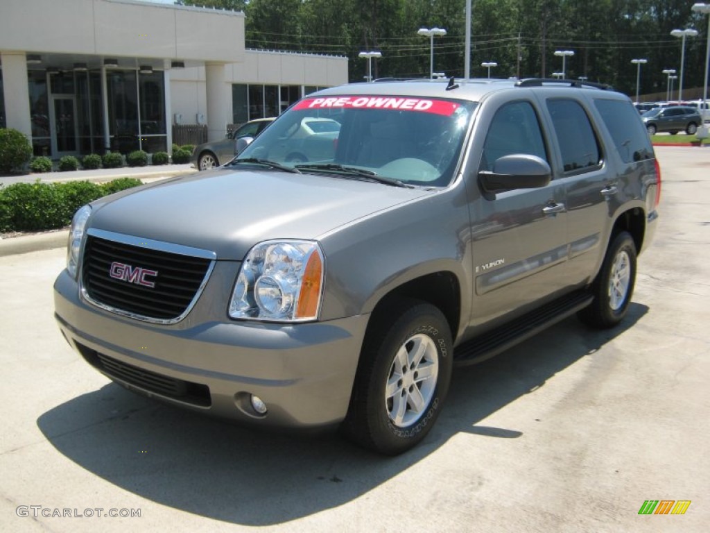 2008 Yukon SLE - Silver Birch Metallic / Light Tan photo #1