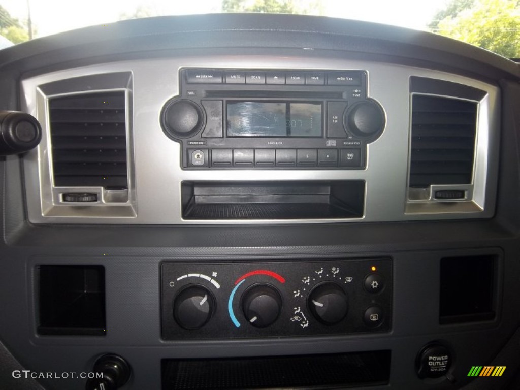 2008 Dodge Ram 1500 SLT Regular Cab Controls Photo #51201902