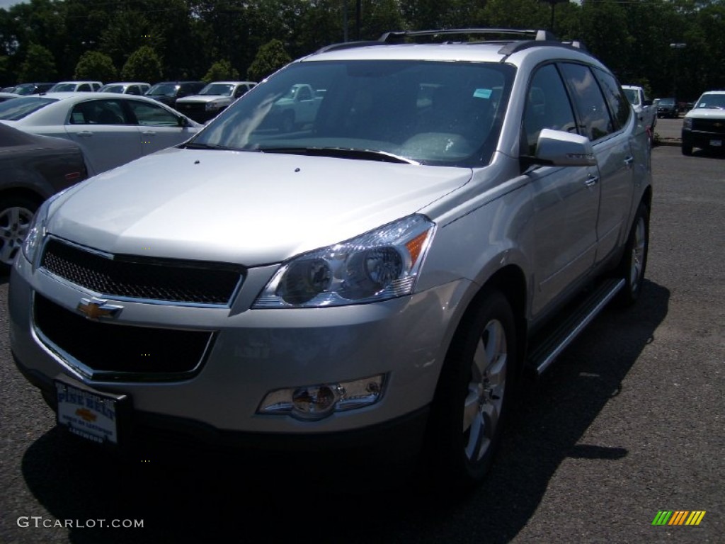 2011 Traverse LT - Silver Ice Metallic / Ebony/Ebony photo #1