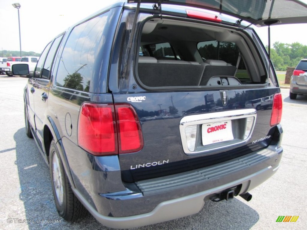 2004 Navigator Ultimate - True Blue Metallic / Dove Grey photo #13