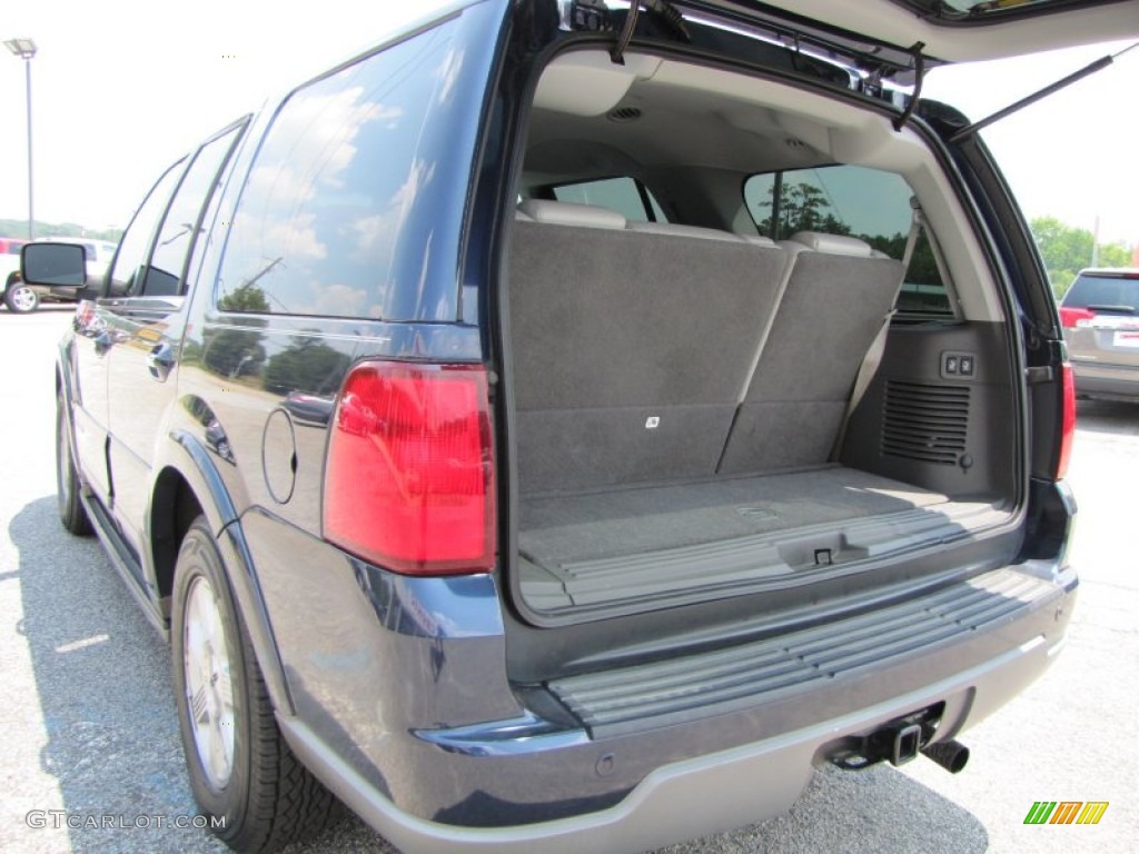 2004 Navigator Ultimate - True Blue Metallic / Dove Grey photo #14
