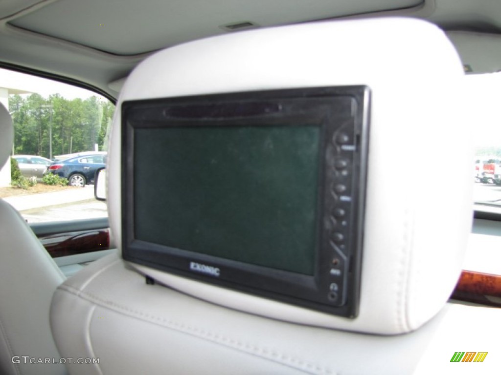 2004 Navigator Ultimate - True Blue Metallic / Dove Grey photo #16