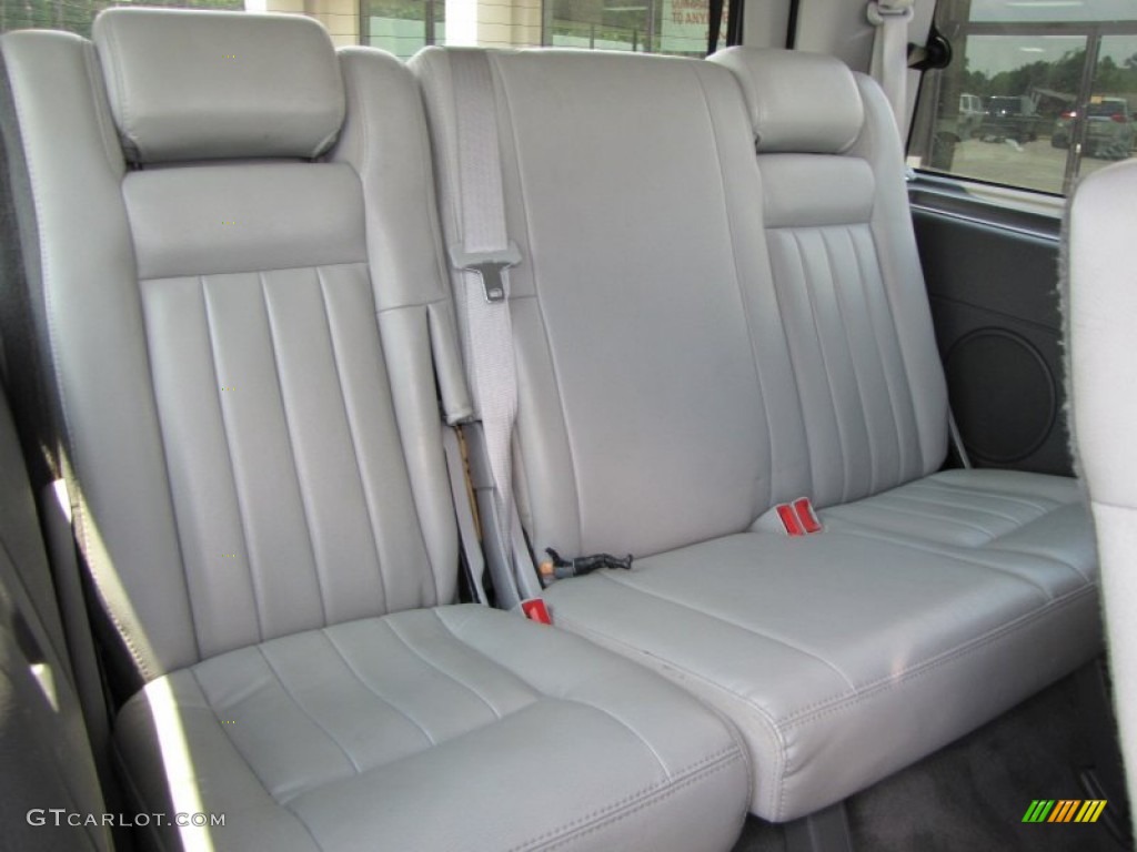 2004 Navigator Ultimate - True Blue Metallic / Dove Grey photo #17