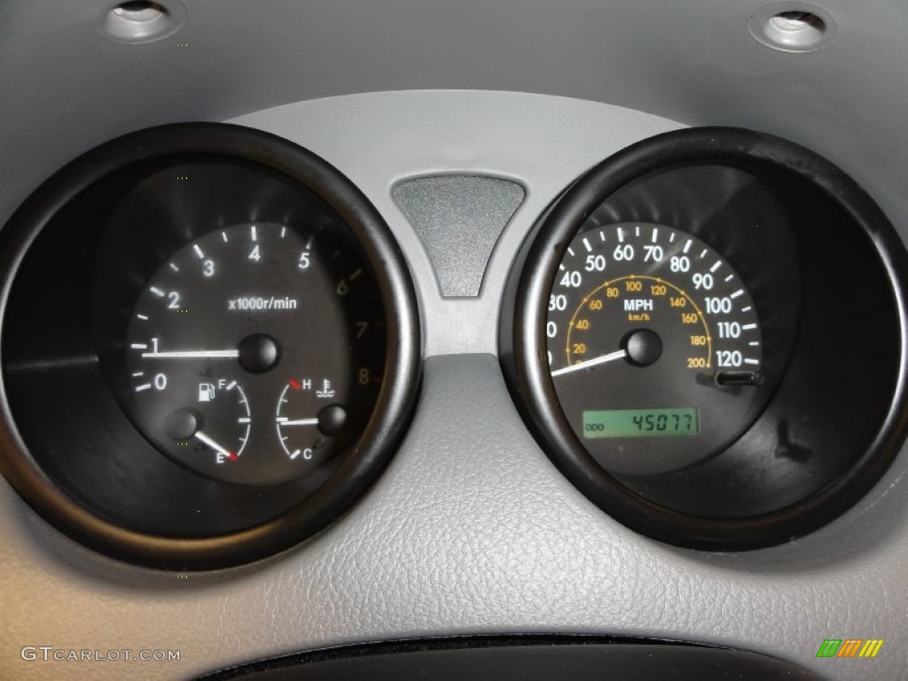 2004 Chevrolet Aveo LS Hatchback Gauges Photo #51206813