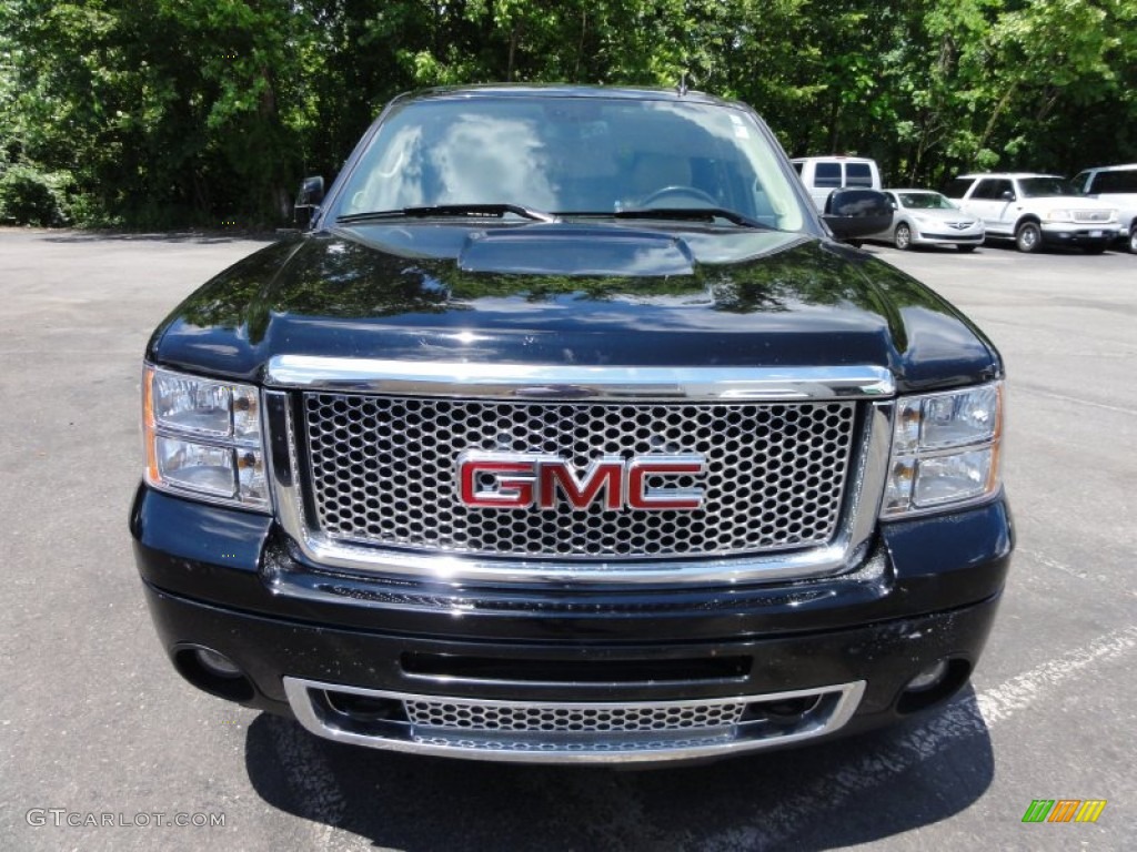 Onyx Black 2007 GMC Sierra 1500 Denali Crew Cab 4WD Exterior Photo #51207455