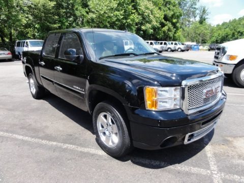 2007 GMC Sierra 1500 Denali Crew Cab 4WD Data, Info and Specs