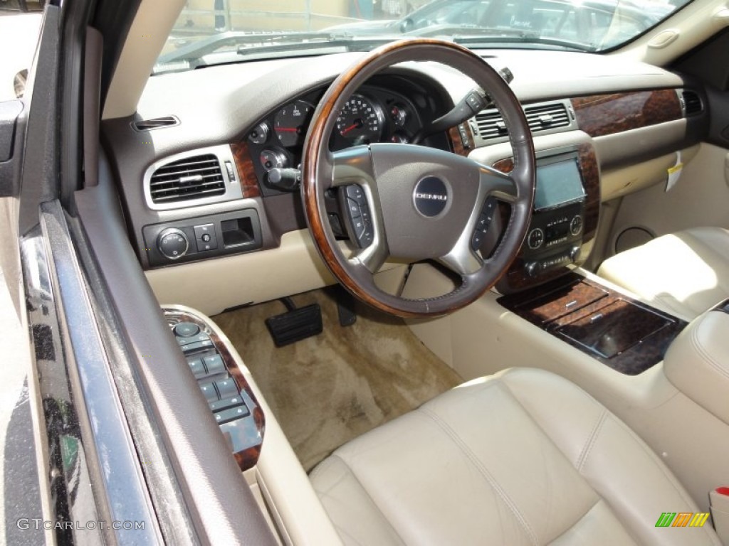 Cocoa/Light Cashmere Interior 2007 GMC Sierra 1500 Denali Crew Cab 4WD Photo #51207632