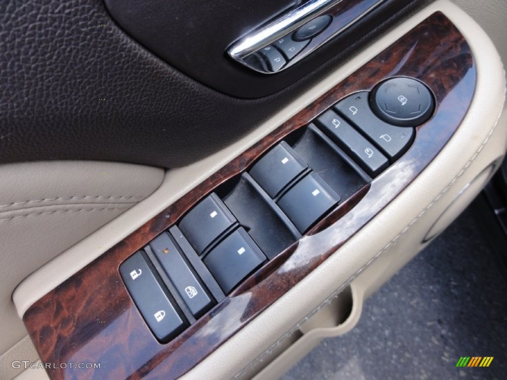 2007 GMC Sierra 1500 Denali Crew Cab 4WD Controls Photo #51207695