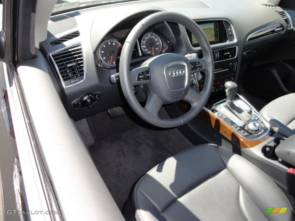 2011 Audi Q5 3.2 quattro Black Dashboard Photo #51208700