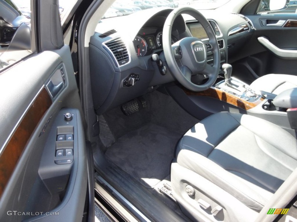 Black Interior 2011 Audi Q5 3.2 quattro Photo #51208718