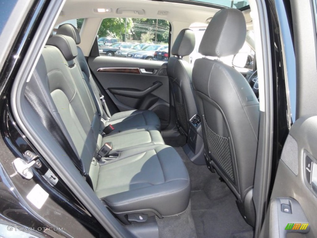 Black Interior 2011 Audi Q5 3.2 quattro Photo #51208868