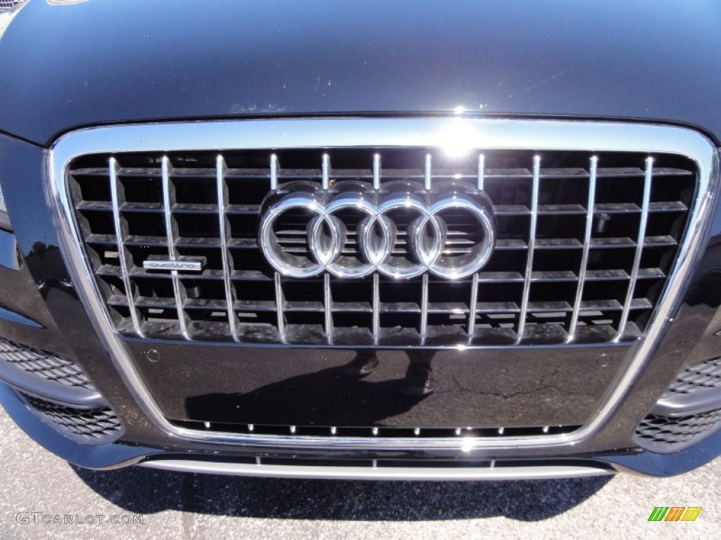 2011 Audi Q5 3.2 quattro Marks and Logos Photo #51209015