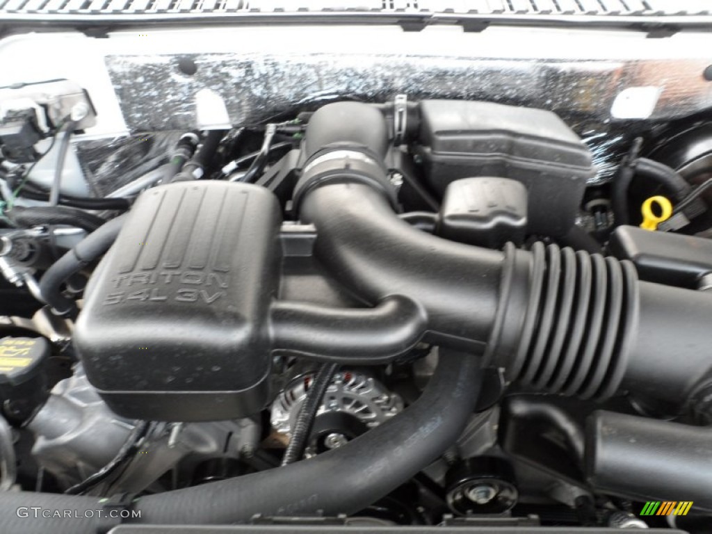 2011 Ford Expedition EL XL 5.4 Liter SOHC 24-Valve Flex-Fuel V8 Engine Photo #51211361