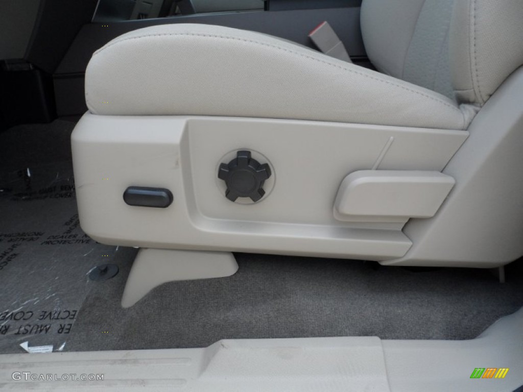 2011 Expedition EL XL - Oxford White / Stone photo #29