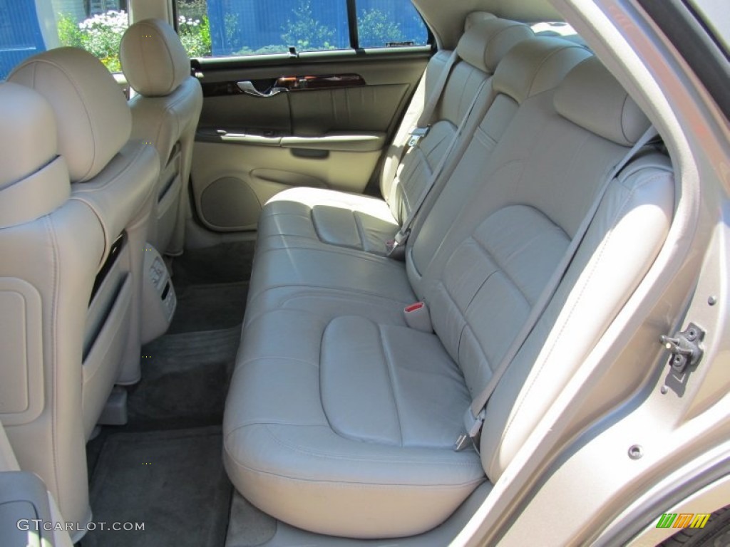 Neutral Shale Interior 2002 Cadillac DeVille DHS Photo #51213065