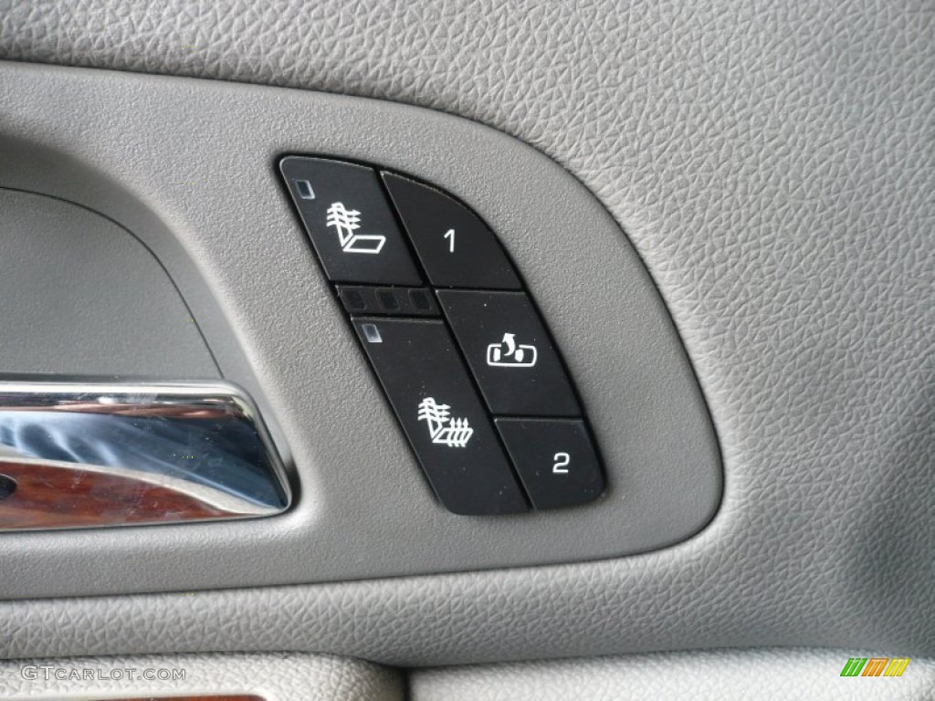 2008 Chevrolet Tahoe LTZ 4x4 Controls Photo #51214784