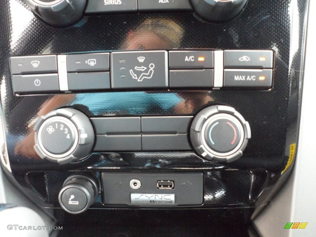 2011 Ford F150 FX2 SuperCab Controls Photo #51214994