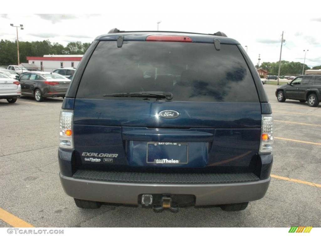 2004 Explorer XLT 4x4 - Dark Blue Pearl Metallic / Graphite photo #5